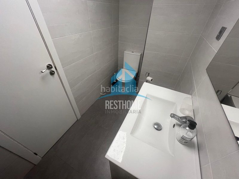 Foto f2960a9a-07b3-472b-8c5f-6fd493567f8c. Apartament amb piscina a Miramar