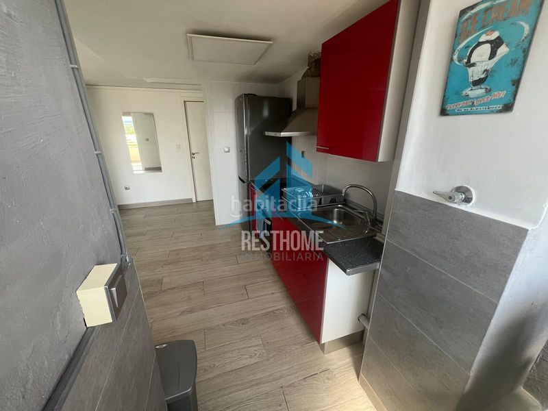 Foto f2b0ef6a-43cb-44b7-99d3-98d90a1a7b56. Apartament amb piscina a Miramar