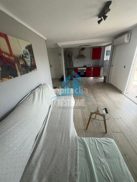 Foto f73ef566-fdd2-4625-b541-d82a2a6cfe4d. Apartament amb piscina a Miramar