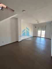Penthouse  Calle miguel hernandez. Amplio ático dúplex exterior con terraza, parking y 4 dormitorio