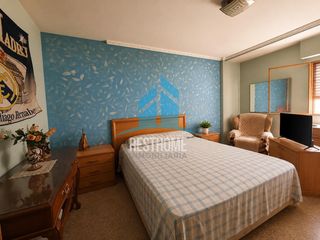 Ground floor in Silla. Bajo en venta en silla