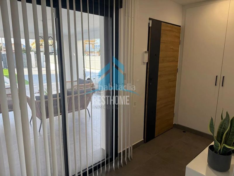 Foto cfb39408-1047-42ee-bb53-ac1b2a020572. Xalet amb calefacció aparcament piscina a Oliva playa Oliva
