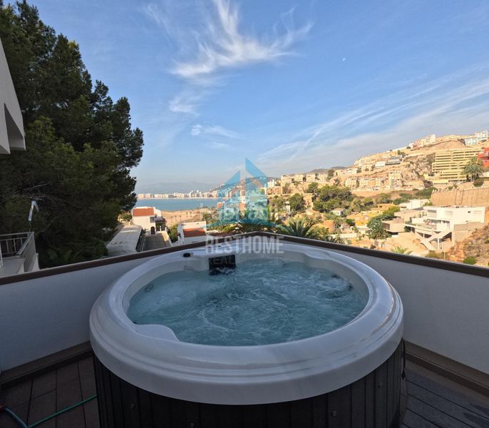 Foto 4c528e2a-eb39-4e3b-b283-8d376d10a367. Xalet amb aparcament piscina a El Faro Cullera