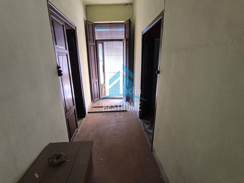 Foto b2efcbcd-0f4c-4e66-b893-f3279e1a7ba6. Casa amb aparcament a Algemesí