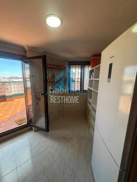 Foto cbb5c497-ecdf-4b5e-aa79-f0ab381cda50. Dachwohnung mit heizung in Nou Moles Valencia