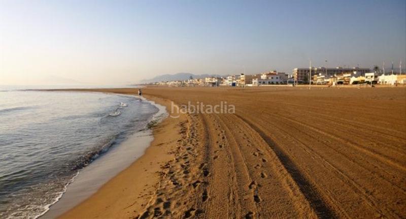 Foto a44f33f6-f144-4b47-92d2-9f5a69de4e1d. Alquiler apartamento en Oliva playa Oliva