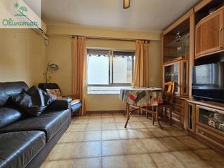 Appartamento  Carrer elca 15. Piso de 3 dormitorios con dos patios en calle tranquila (1ª plan