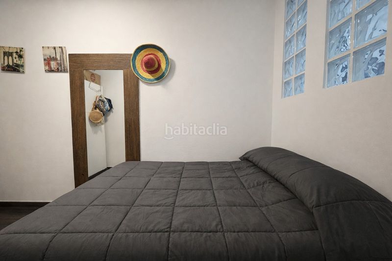 Foto 76a00ac6-b0d6-4fb2-aaf7-838bc3ae6b4e. Piso en calle islas columbretes 4 en Oliva playa Oliva