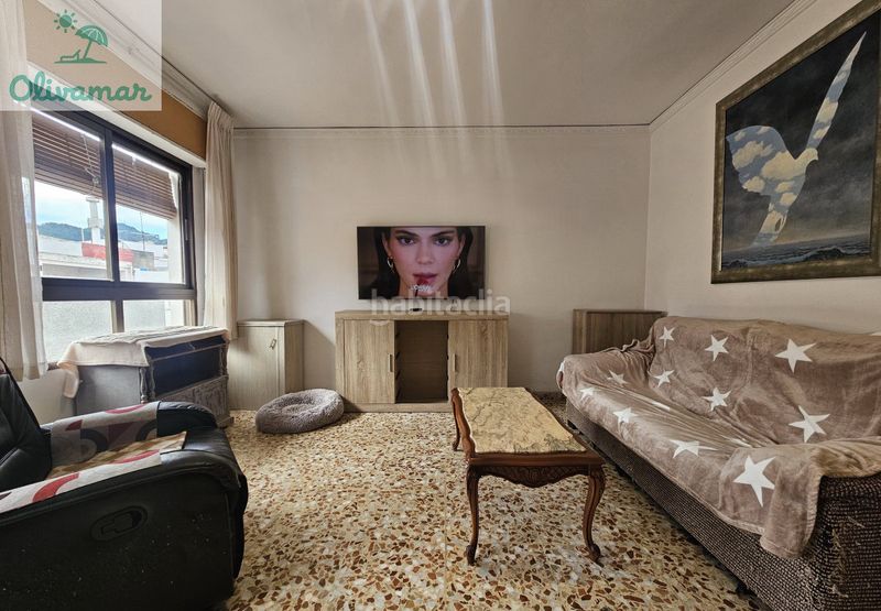 Foto 1292395b-0f5b-43bf-a37a-e5788c4948b2. Pis a carrer de garcía ordóñez 10 a Oliva pueblo Oliva