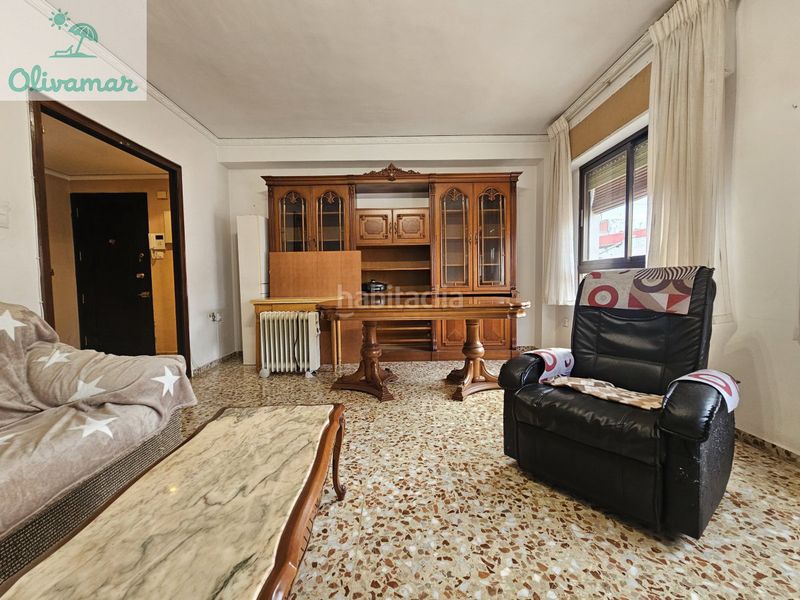 Foto 72874b4d-7c54-4e75-b8d1-ccb956f6e811. Pis a carrer de garcía ordóñez 10 a Oliva pueblo Oliva