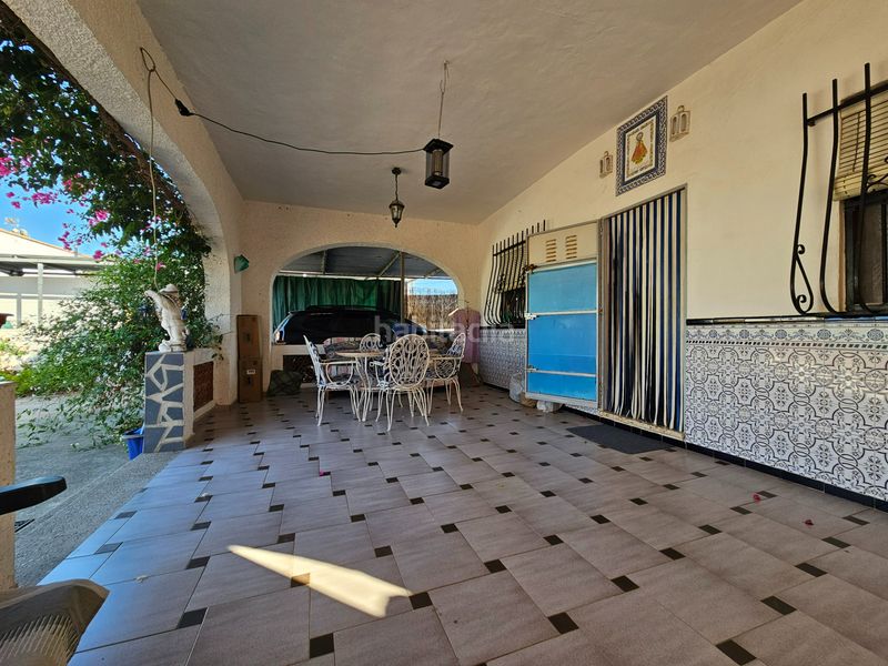 Foto f419bbe8-a73b-4dd2-acbf-b28c403c39e1. Chalet  independiente en font de la teula, en Oliva