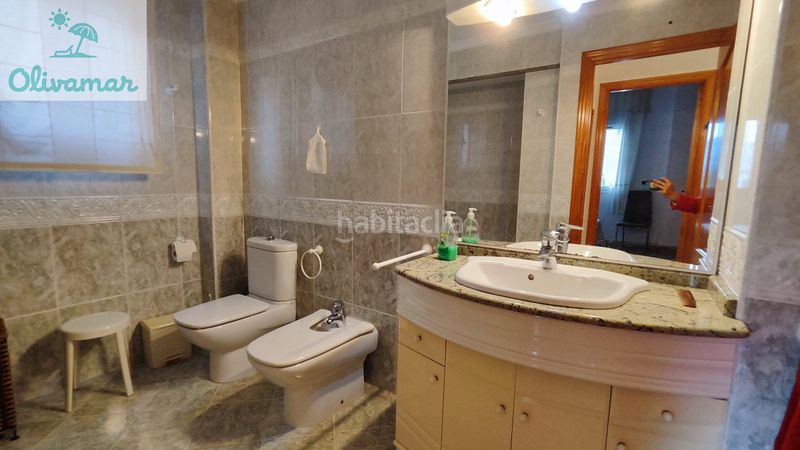 Foto 1dfbde32-240f-4f64-87f5-235370cf9ad4. Chalet dans carrer de la juliola 8 dans Oliva playa Oliva
