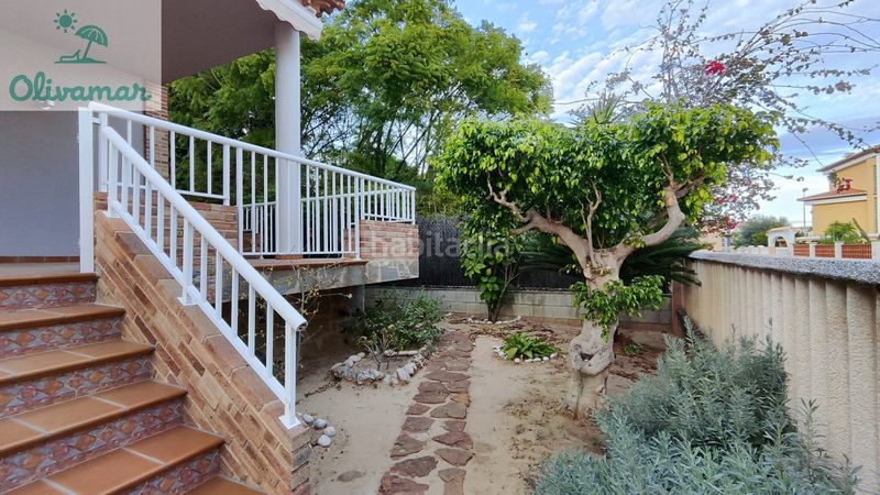 Foto 7027b338-4885-4c1f-90ba-3e10c6a11d3a. Chalet dans carrer de la juliola 8 dans Oliva playa Oliva