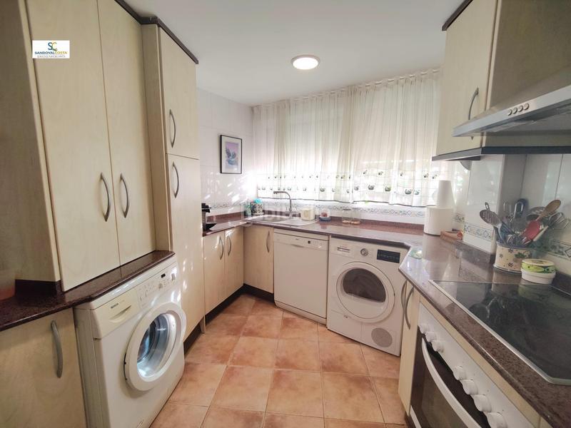 Foto 456d7507-f155-45e8-a057-96f64c78ee47. Appartamento con piscina in Playa de San Juan Alicante