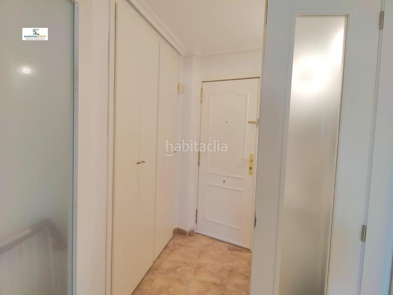 Foto 7b3c6075-9c82-412a-9cdb-3e7deacbe6f5. Appartamento con piscina in Playa de San Juan Alicante