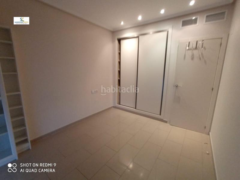 Foto 3ccbcc43-1a9e-4ce3-949c-d7c36a1e9717. Rent flat with parking pool in Playa de San Juan Alicante