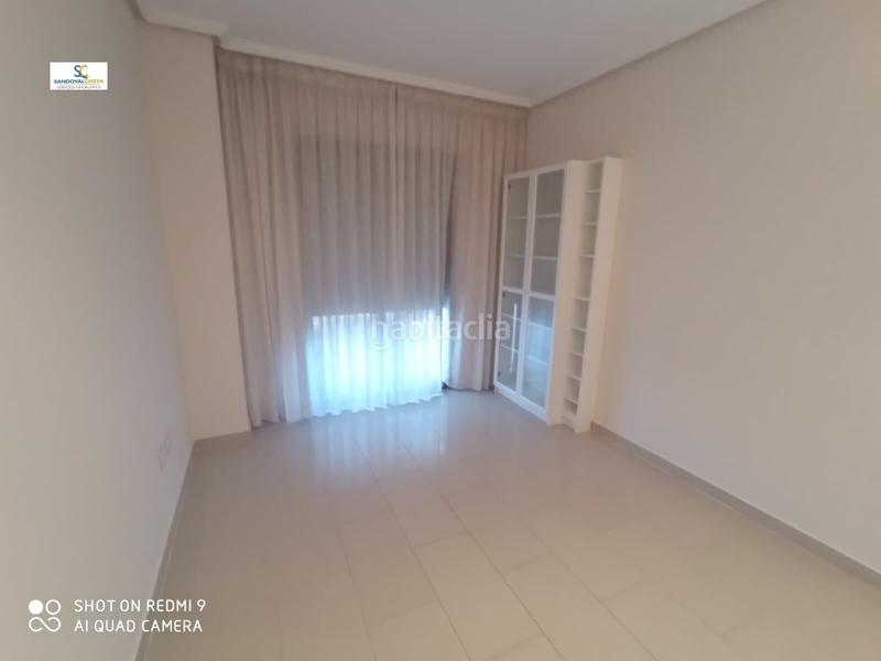 Foto b969d29f-8dfb-4e2f-8528-1a5595141cac. Rent flat with parking pool in Playa de San Juan Alicante