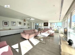 Appartement à Playa de San Juan. Exclusivo piso en venta en playa de san juan