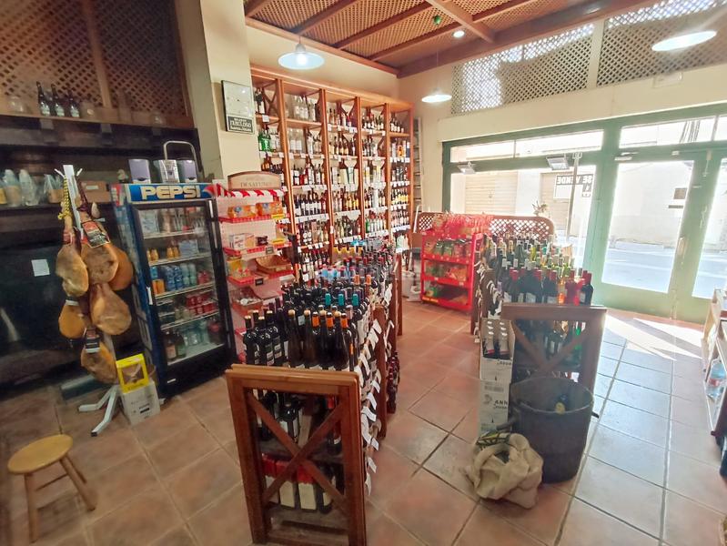 Foto d71c456c-d7b9-4bfb-b232-99570722ea0b. Affitto locale commerciale in Vilanova del Camí