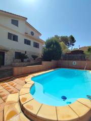 Chalet  Carrer querol. ¡esta propiedad lo tiene todo!