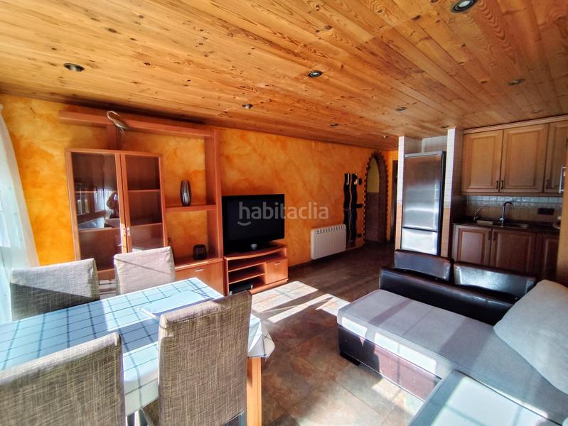 Foto 0f90e815-3a36-4bb4-9cd5-8b384dd39080. Casa adossada amb calefacció aparcament a Pontils