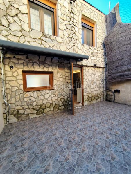 Foto 1910da4e-7213-4d7a-9e45-8fa38e2260cc. Casa adossada amb calefacció aparcament a Pontils