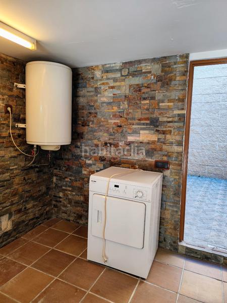 Foto 2eeb9793-336d-41ce-b5a4-f3b3ad32cac2. Casa adossada amb calefacció aparcament a Pontils