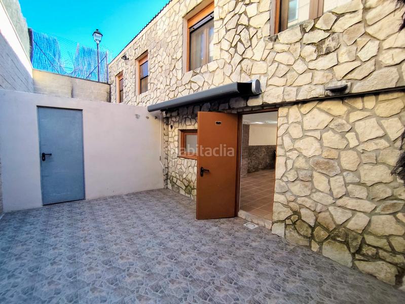 Foto 9341159e-19cb-42e2-808e-217e3c4d92e1. Casa adossada amb calefacció aparcament a Pontils