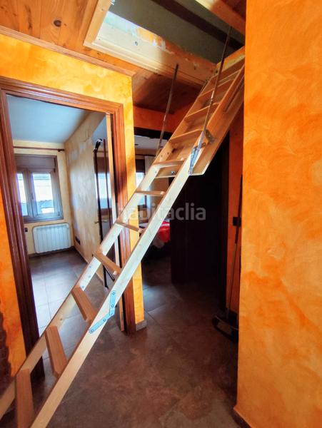 Foto b593b95e-b6fe-4990-80b6-33755553889a. Casa adossada amb calefacció aparcament a Pontils