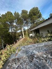 Casa  Carrer de les fonts. Estupendo chalet a reformar en pontils