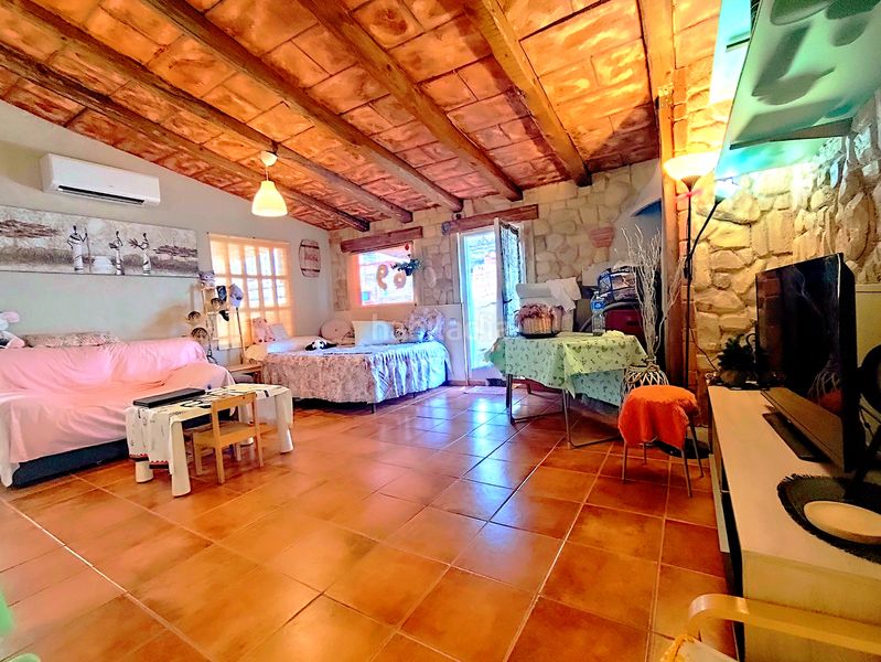 Foto 2ce32193-5f52-4d74-9b7d-916559dfcb0f. Casa amb xemeneia calefacció a Vilanova del Camí