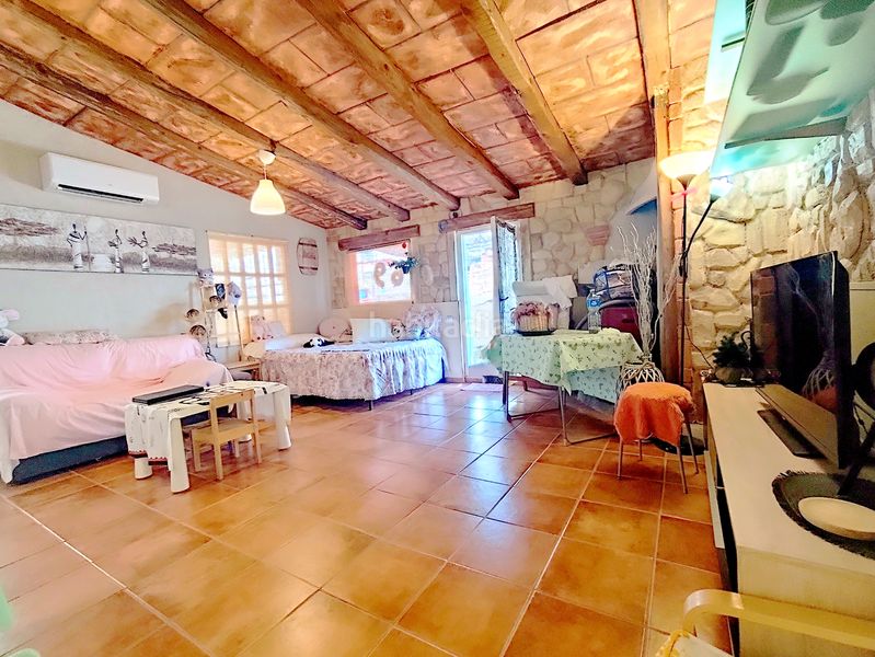 Foto f1a19465-d194-464c-b786-1c577cc6866c. Casa amb xemeneia calefacció a Vilanova del Camí