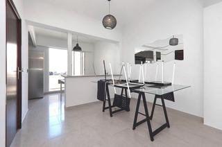 Flat  Carrer rossiñol. Luminoso piso con excelentes comodidades en santa catalina, con