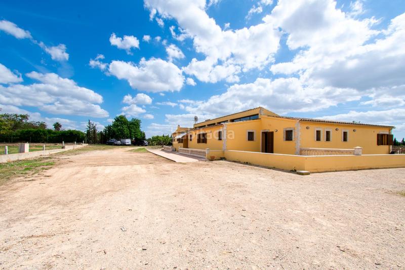 Foto d77b0436-1b4f-4d3f-aeb5-46fe8f9d6ecb. Masia amb calefacció aparcament piscina a Son Ferriol Palma de Mallorca