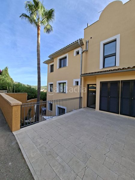 Foto a86bd2b9-fc9e-484f-ac6d-bfb521e1257e. Planta baixa amb aparcament piscina a Es Camp de Mar Andratx