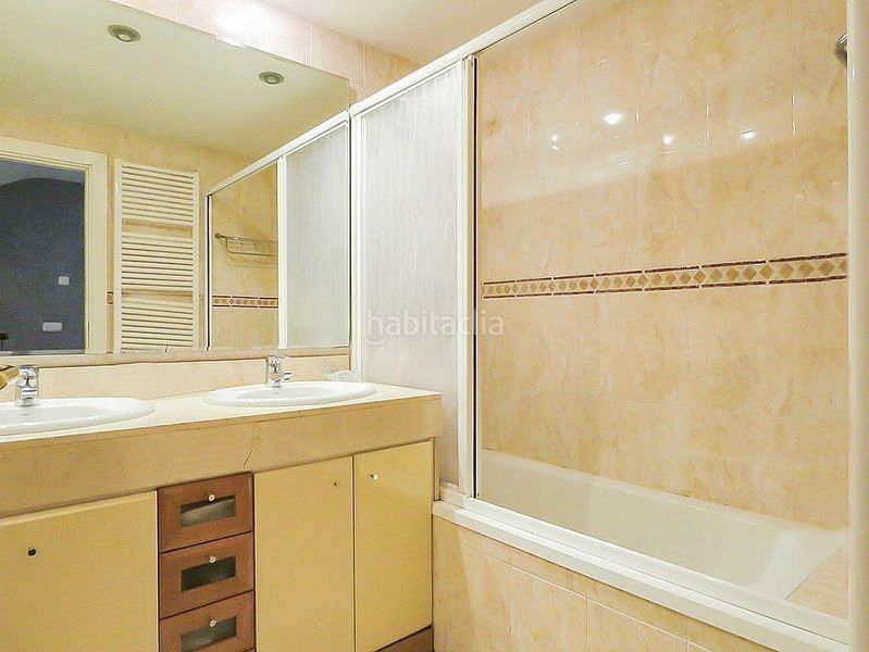 Foto 0e8cf7ef-6b06-463f-9d9f-26e093e00ffe. Casa adossada amb aparcament piscina a Son Espanyolet Palma de Mallorca