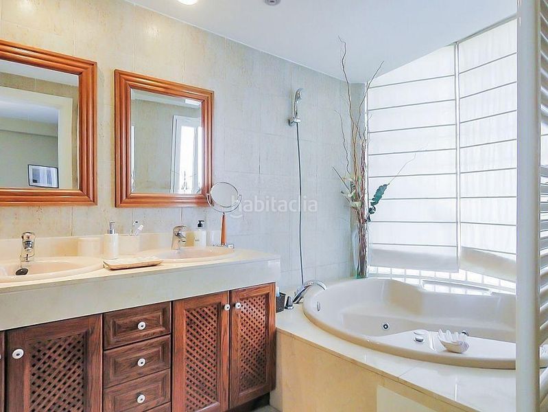 Foto 57667213-e241-43f1-b26e-267b9646ef4c. Casa adossada amb aparcament piscina a Son Espanyolet Palma de Mallorca