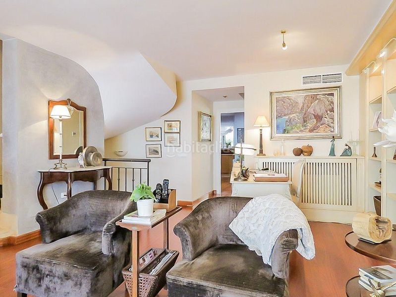Foto fe9f82a1-ee31-40e7-9cd2-d41cfcce1e52. Casa adossada amb aparcament piscina a Son Espanyolet Palma de Mallorca