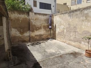 Piano terra  Carrer de mazagán. Planta baja con espectacular terraza privada de 50 m2