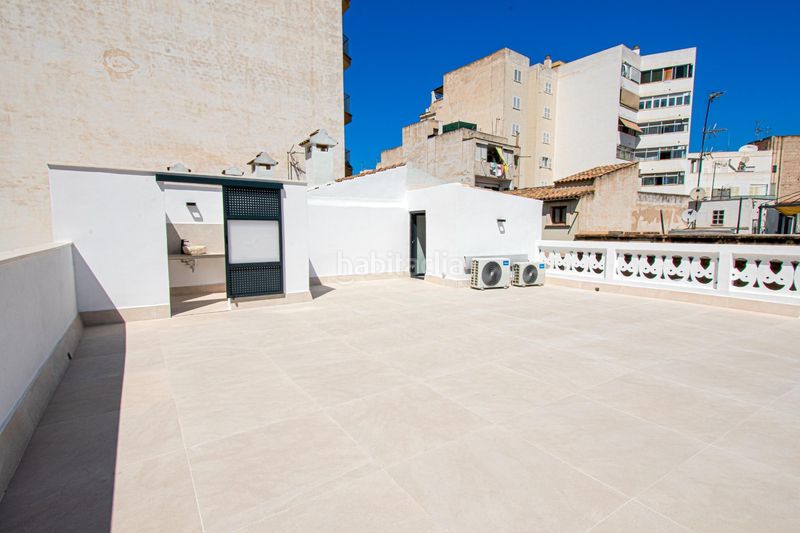 Foto 4ee62fb7-bd71-4b04-bd28-2f799a2f3b40. Casa amb calefacció aparcament piscina a Pere Garau Palma de Mallorca