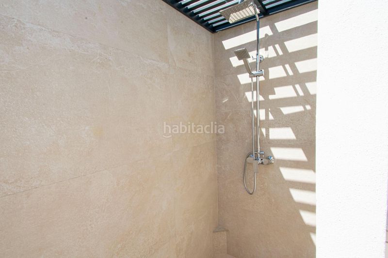 Foto 8f2a9721-c475-44b7-975d-e7c201ebc8a5. Casa amb calefacció aparcament piscina a Pere Garau Palma de Mallorca