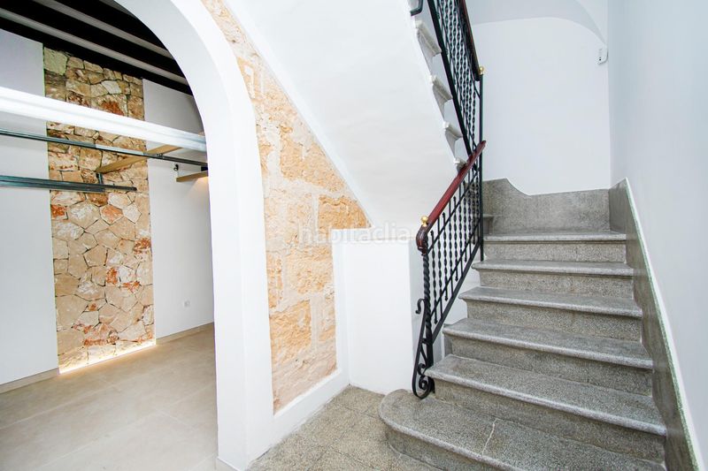 Foto d63f44ec-11e8-424c-ad4f-9c138b0f3862. Casa amb calefacció aparcament piscina a Pere Garau Palma de Mallorca