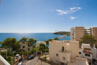 Apartament  Margarita retuerto. Apartamento recién reformado con vistas al mar y al puerto de ca