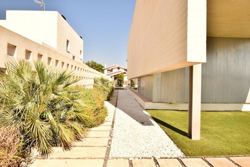 Foto ffd36156-c3aa-4e37-8fd5-9e107d6d9b38. Chalet avec chauffage parking piscine dans Montepilar Eliana (l´)