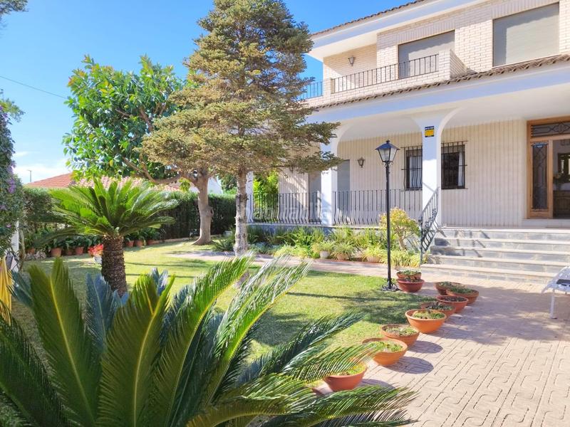 Foto acf1dc59-b076-4530-918a-97a3bffd3207. Chalet mit parking pool in El Carme-Sant Agustí-Bonavista Eliana (l´)