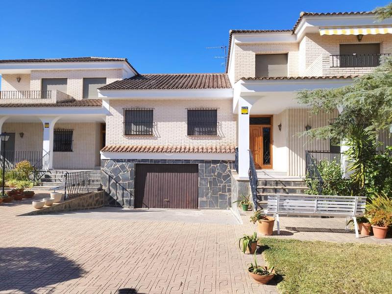 Foto b633a567-7c9f-4e79-a7de-653bfdf9ab3f. Chalet mit parking pool in El Carme-Sant Agustí-Bonavista Eliana (l´)