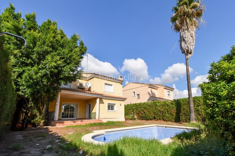 Foto 630626db-4c23-4be9-b4fe-12777ed77390. Chalet bonito chalet independiente con piscina en les taules en Eliana (l´)