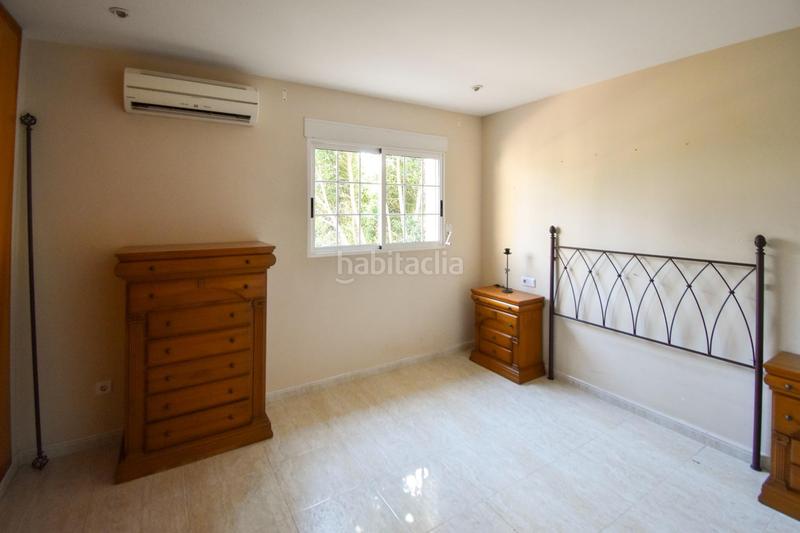 Foto 9cc0c182-f649-441f-a194-0d2fa98c57b5. Chalet bonito chalet independiente con piscina en les taules en Eliana (l´)