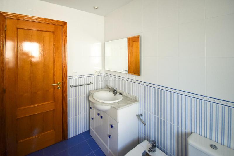 Foto f61fdaf4-57f5-41f0-83dd-c3adf5f3383d. Chalet bonito chalet independiente con piscina en les taules en Eliana (l´)