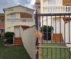 Location Maison jumelée à San Antonio de Benagéber. Adosado con terraza y buhardilla en san antonio de benagéber